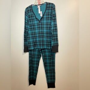 Victoria's Secret Teal and Black Plaid Pajama Set NEW